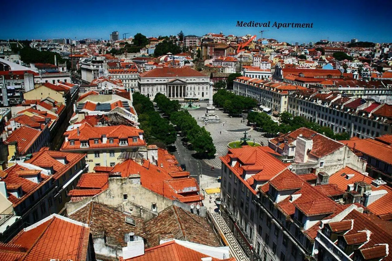 Romantic Medieval Apartment Lisbon