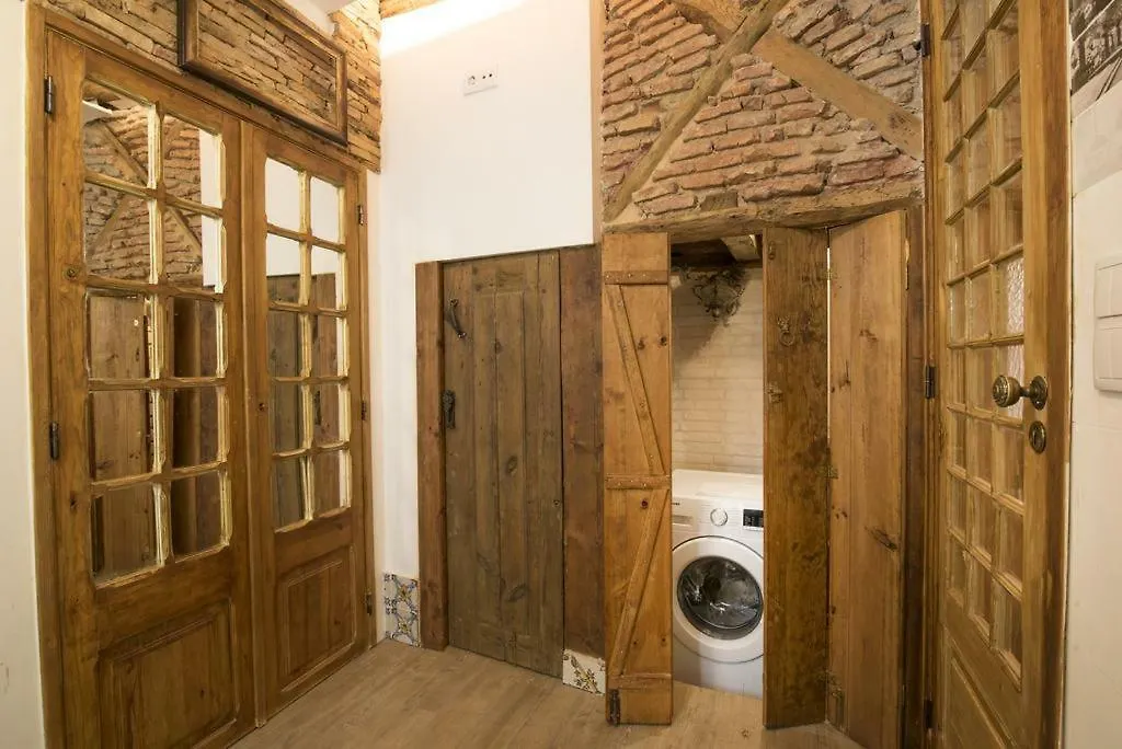 Romantic Medieval Apartment Lissabon